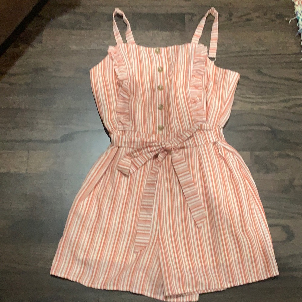 Fashion on Earth, Romper